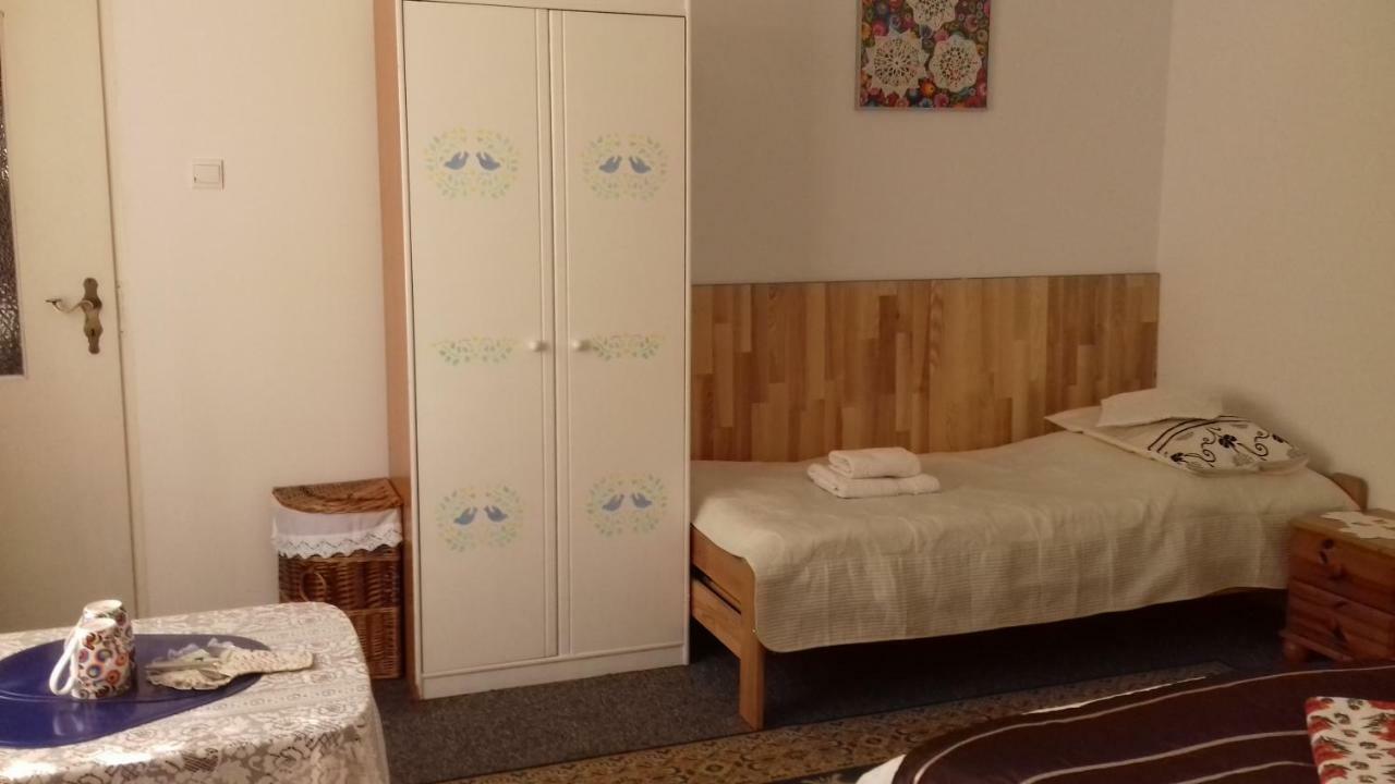 Dom Na Ludowo W Brzeznicy Lägenhet Brzeznica  Exteriör bild